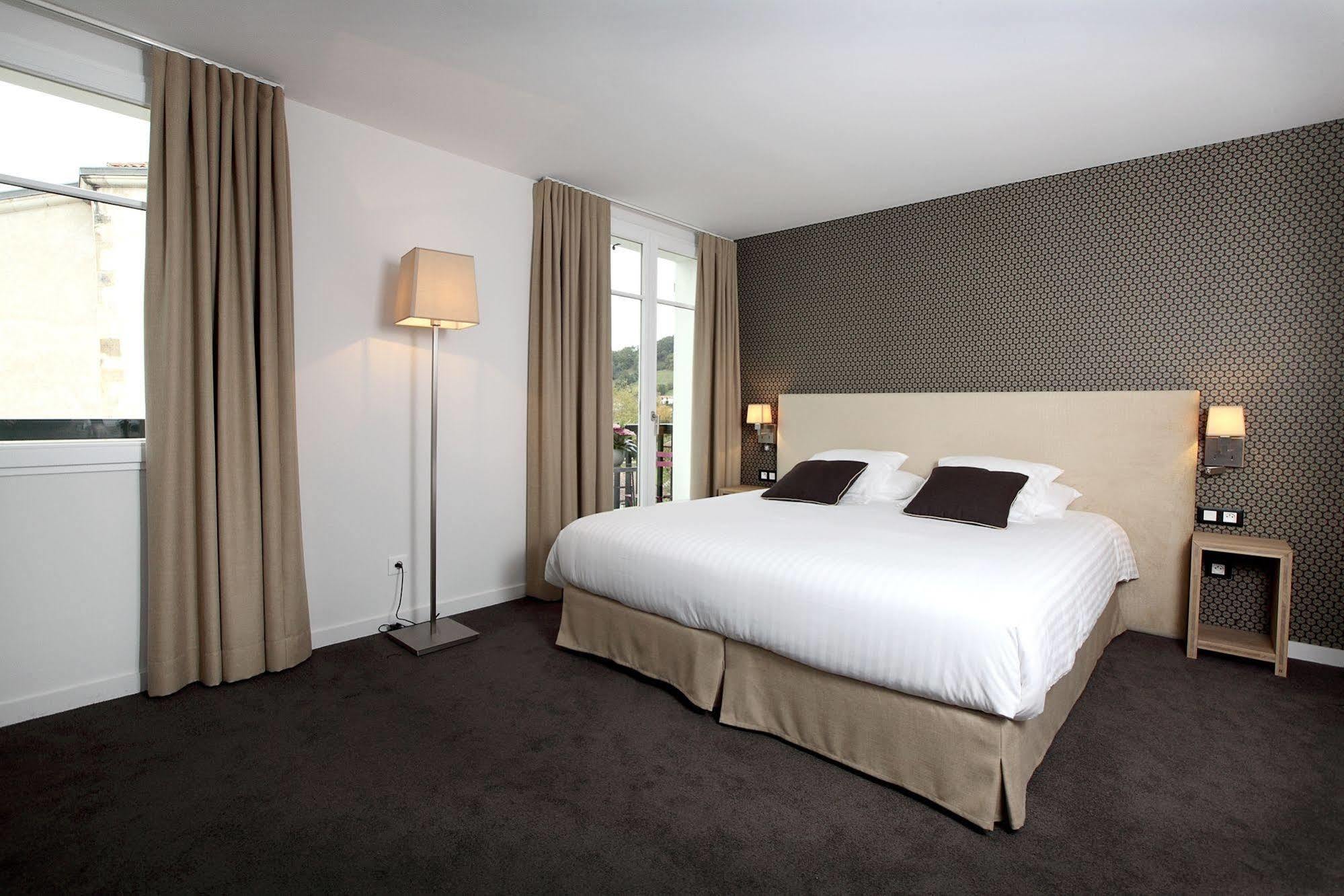 De La Nivelle Hotel Saint-Pée-sur-Nivelle Esterno foto